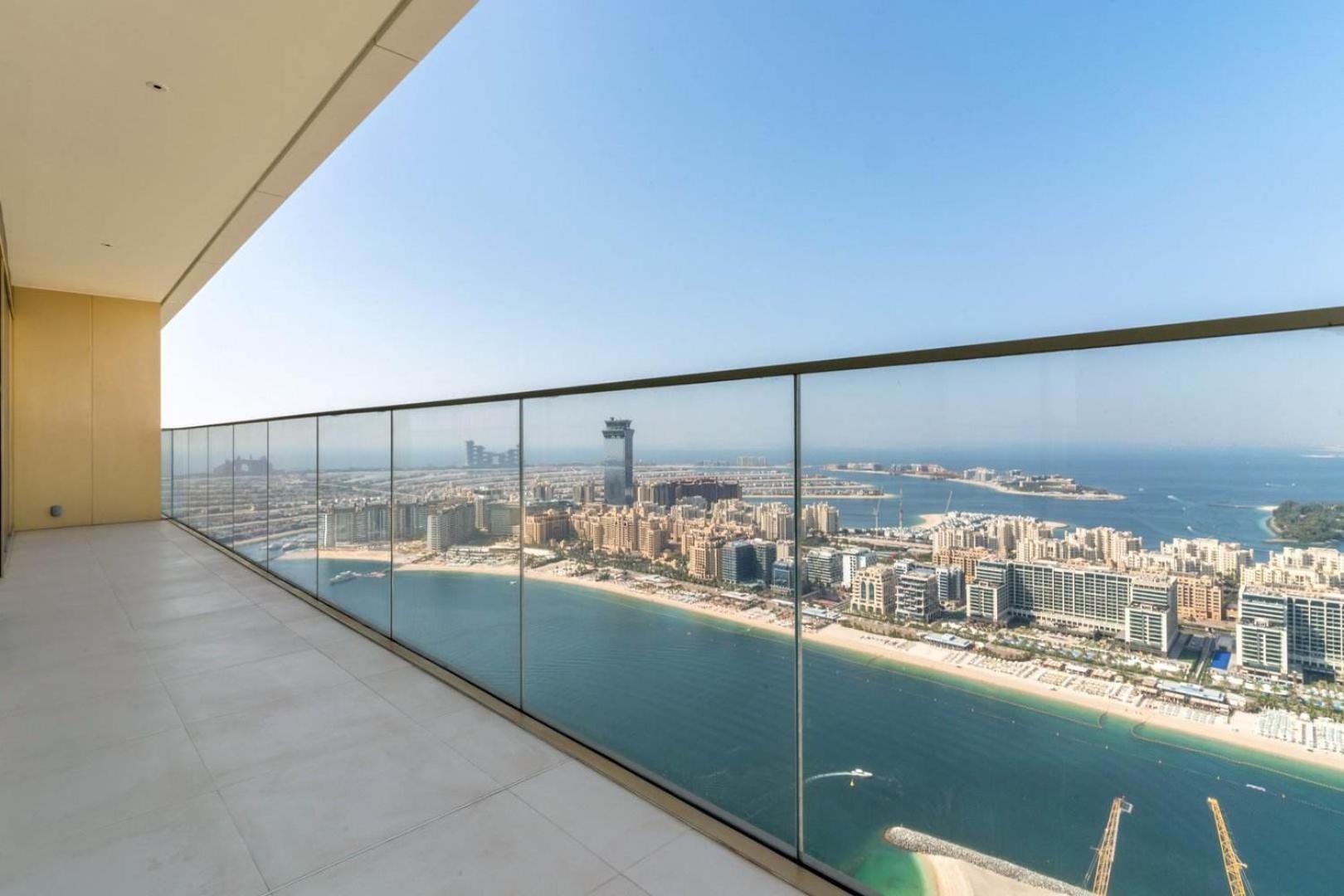 Apartment Spectacular 3br Penthouse With Views Of Palm *