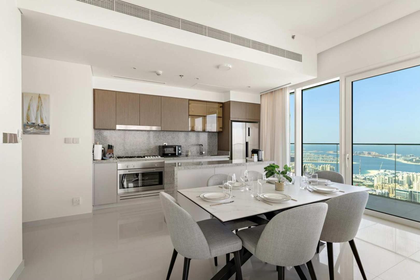Spectacular 3br Penthouse With Views Of Palm Apartment *