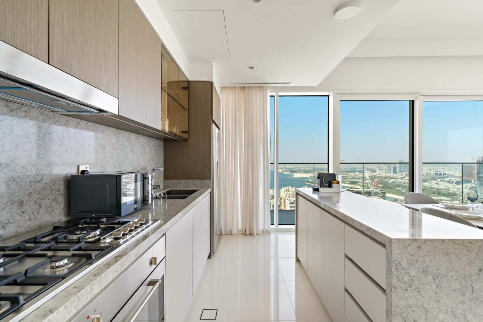 Spectacular 3br Penthouse With Views Of Palm * Dubai