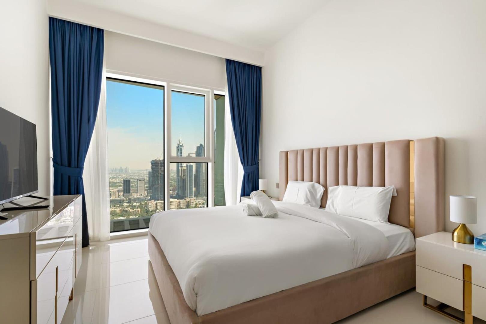 Spectacular 3br Penthouse With Views Of Palm Apartment *